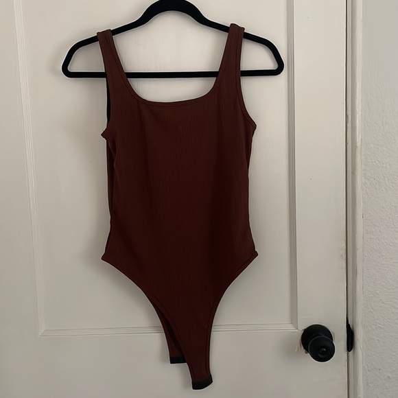 pack of 3 onesies! - Picture 3 of 4